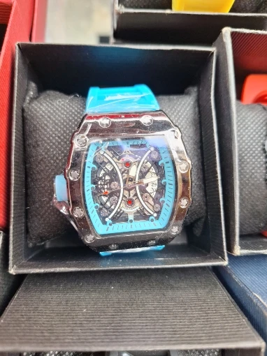 Relógio masculino luz marca de luxo barril vinho dial moda noite brilho relógio esportivo calendário reloj l146 photo review