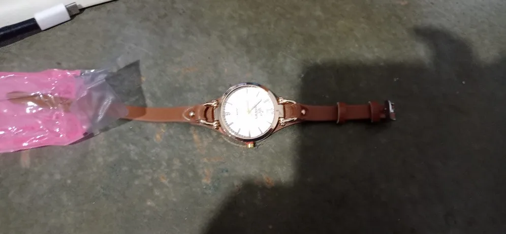 2024 Women's PU Leather Thin Strap Quartz Watch photo review