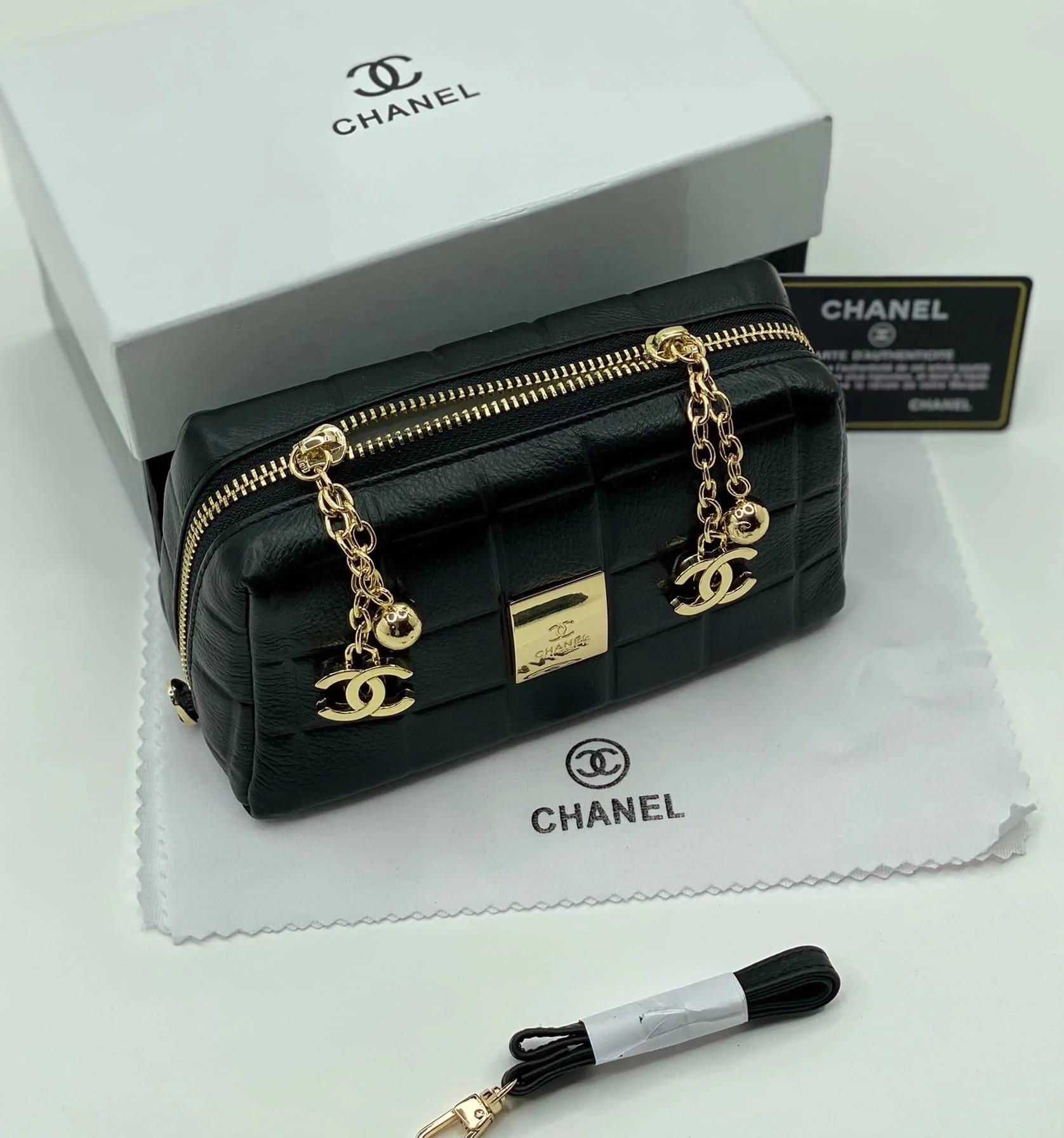 Рисунок 2 - Косметичка женская