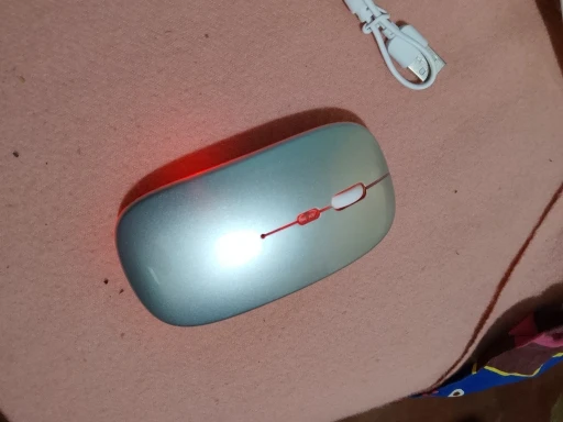 Wireless Bluetooth 2.4GHz RGB Mouse Rechargeable Silent photo review