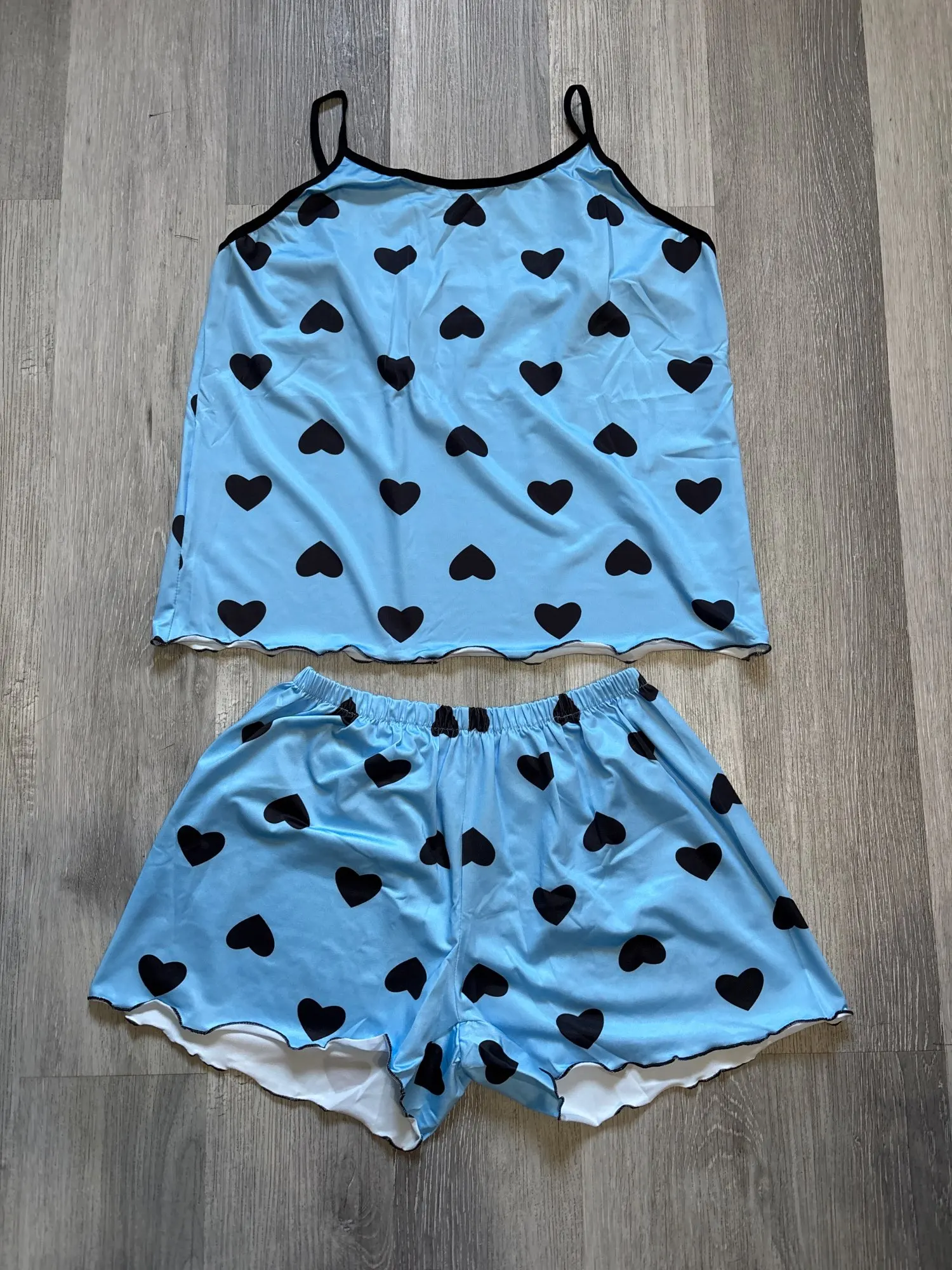 Charming Pink Heart Pajama Set for Effortless Summer Comfort photo review