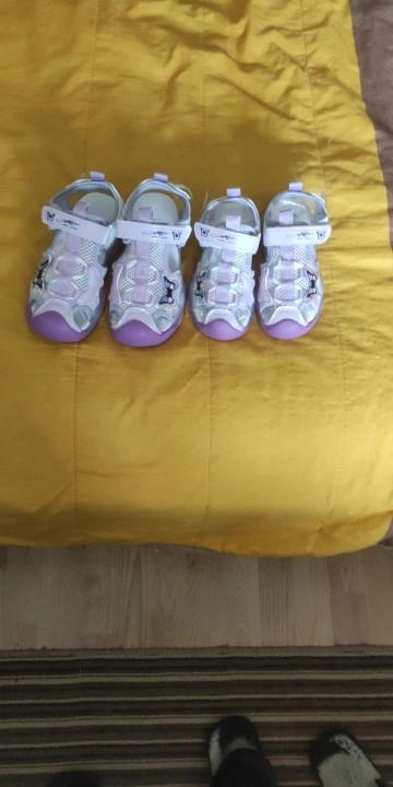 Princess LED Sandals for Girls photo review