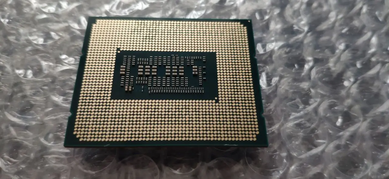 Intel Core i5-12400F i5 12400F 2.5 GHz 6-Core 12-Thread CPU Processor 10NM L3=18M 65W LGA 1700 New but without cooler photo review