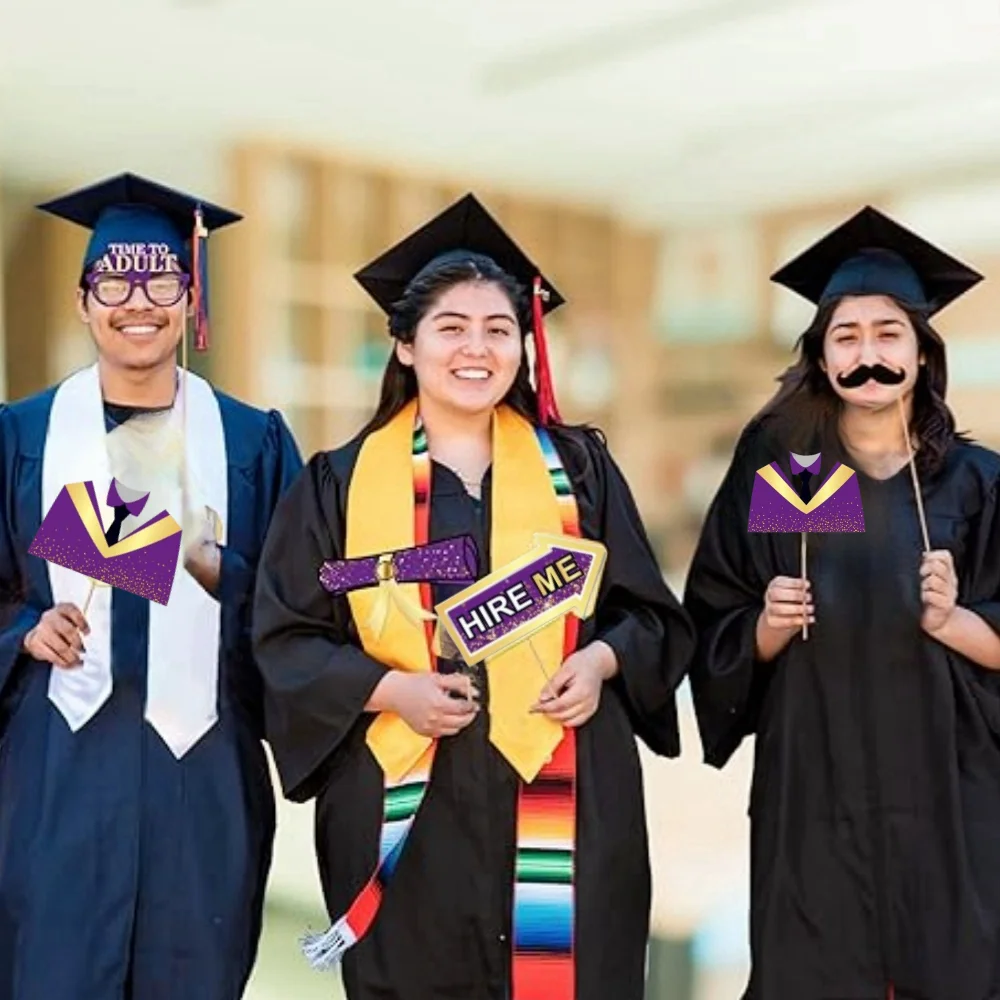 30pcs graduation season photo booth props purple paper handheld sign for graduation celebration party decorations etc.