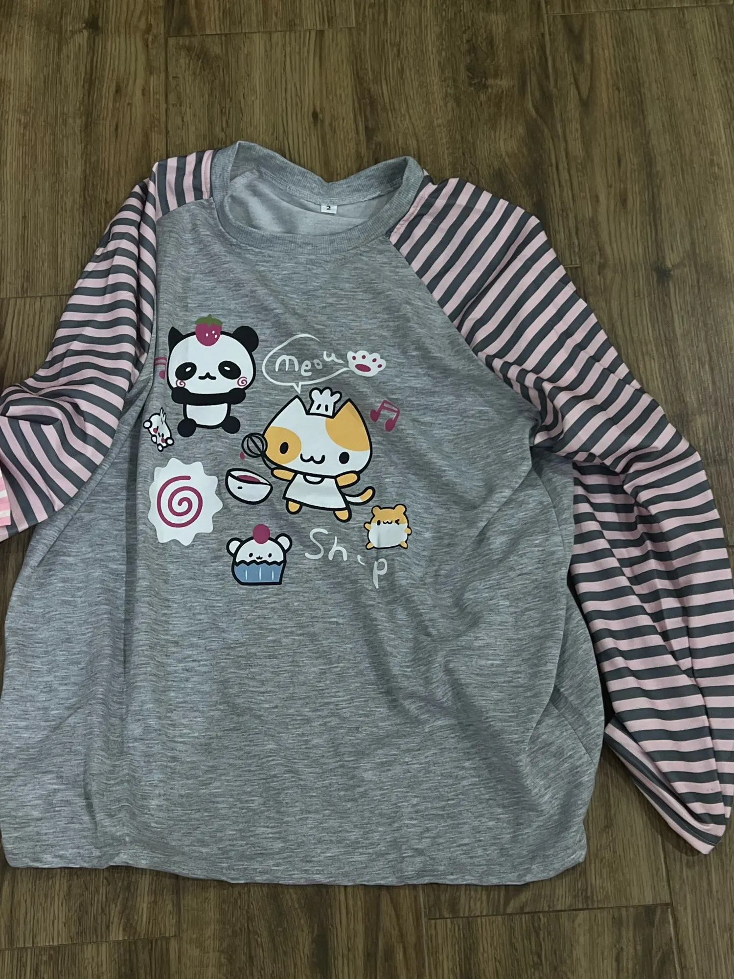 Cat Cafe Sweatshirt - Harajuku Aesthetic photo review
