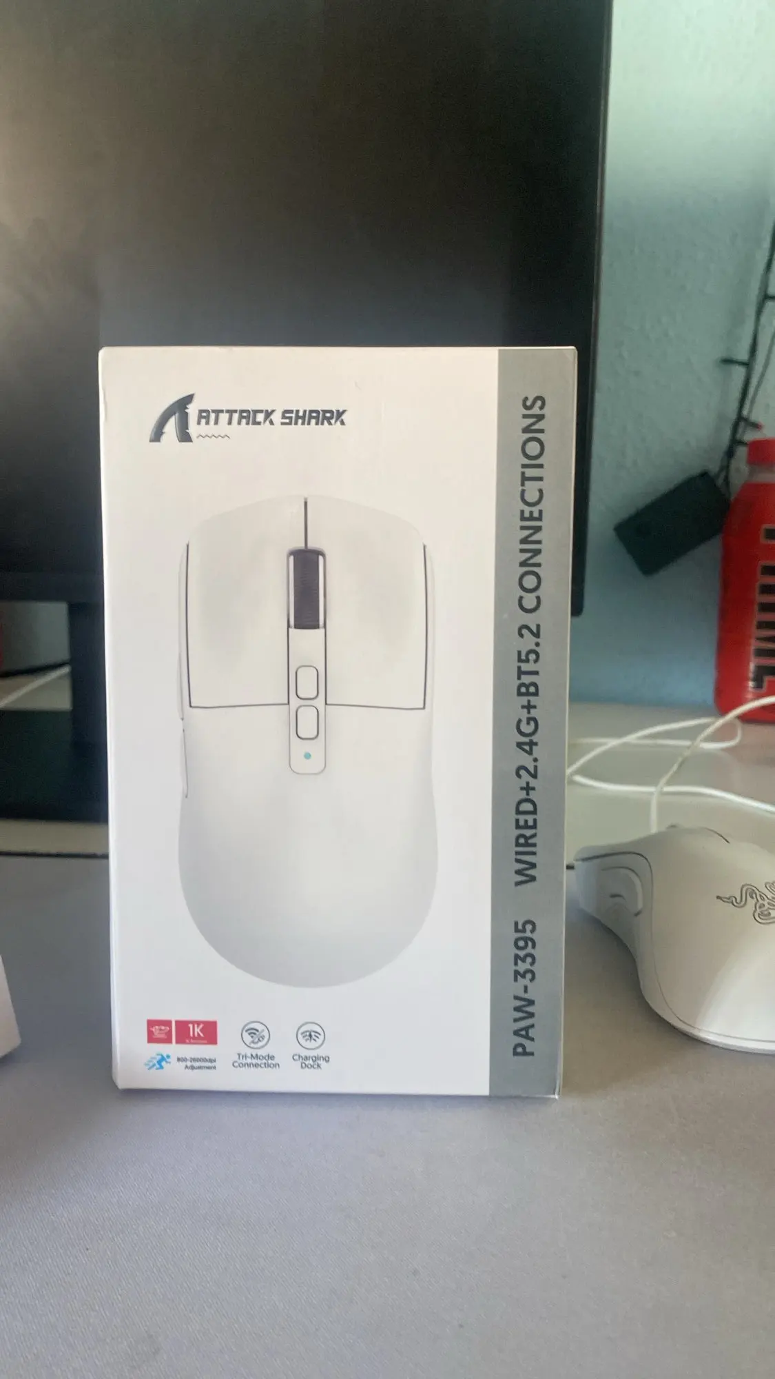 Ratón inalámbrico ligero para juegos X6 con 3 modos con cable 2,4G BT5.2 hasta 26K DPI RGB Base de carga con retroiluminación para ordenador portátil Deskbtop photo review