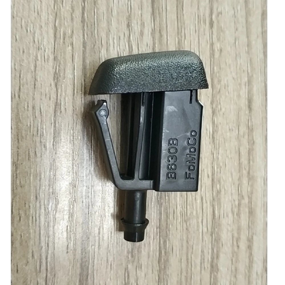 

4pcs/lot Car Accessories Windshield Wiper Windscreen Washer Jet Spray Nozzle for ford mondeo 2013-2016 DS7317666AA DS73-17666-AA