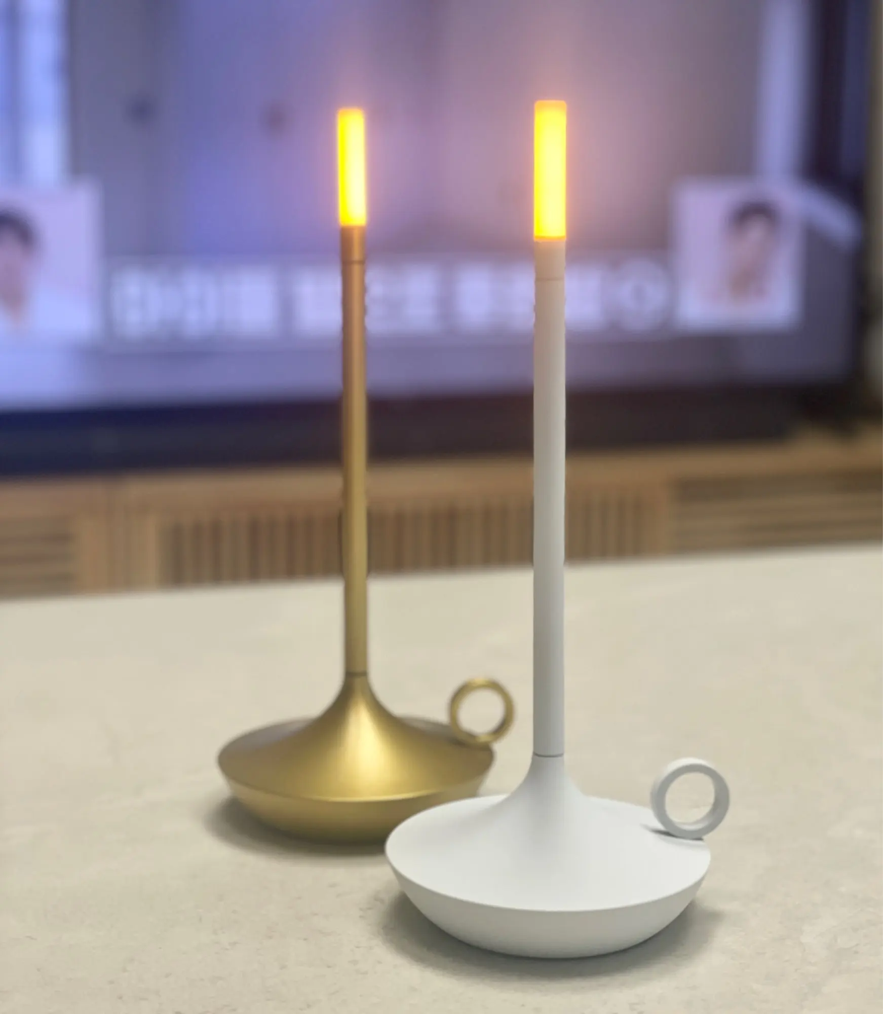LED USB Rechargeable Table Lamp, Touch Switch, Perfect for Bedside Decoration, Bar Atmosphere, and Residential Elegance photo review