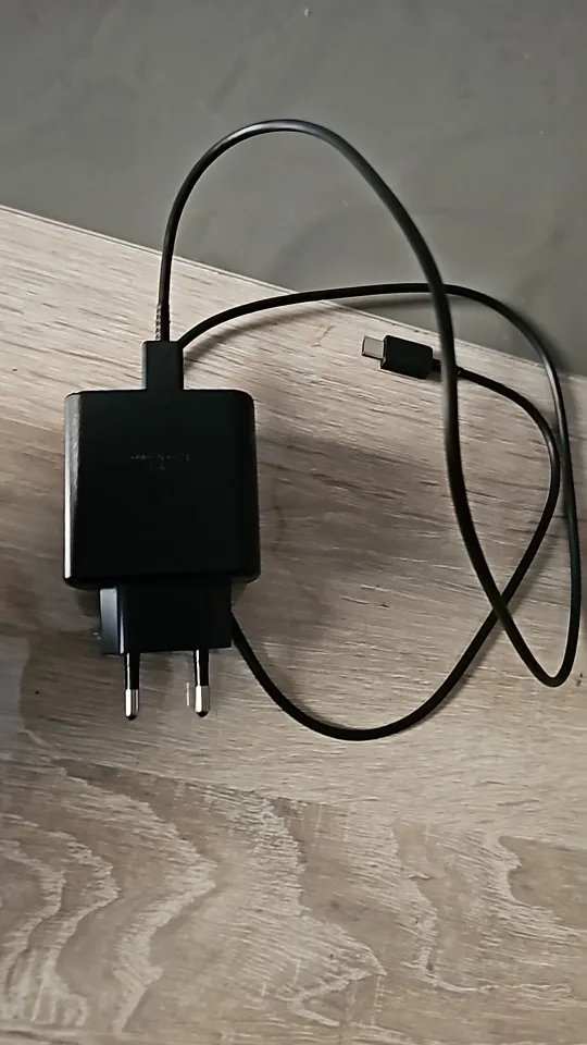 PD Charger 45W for Samsung Galaxy S23 S22 Fast Charging High Speed Type C Mobile Phone Adapter photo review