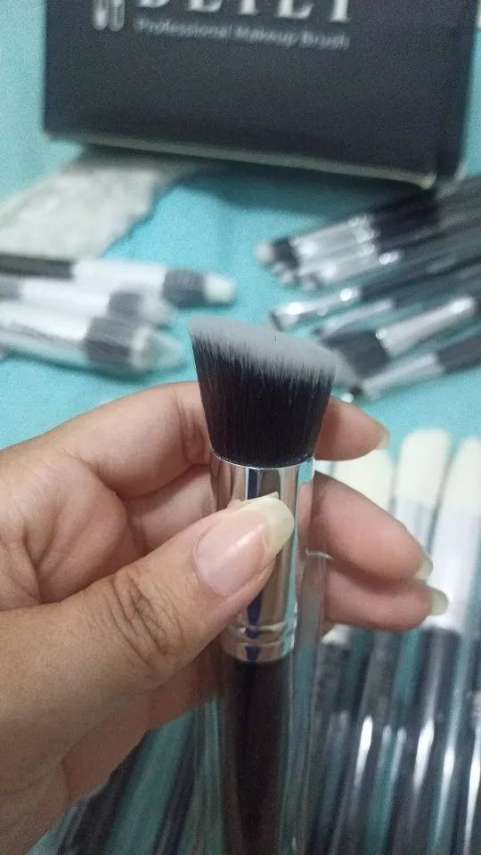 Black Goat Hair Kabuki Makeup Brush Set 30Pcs B30