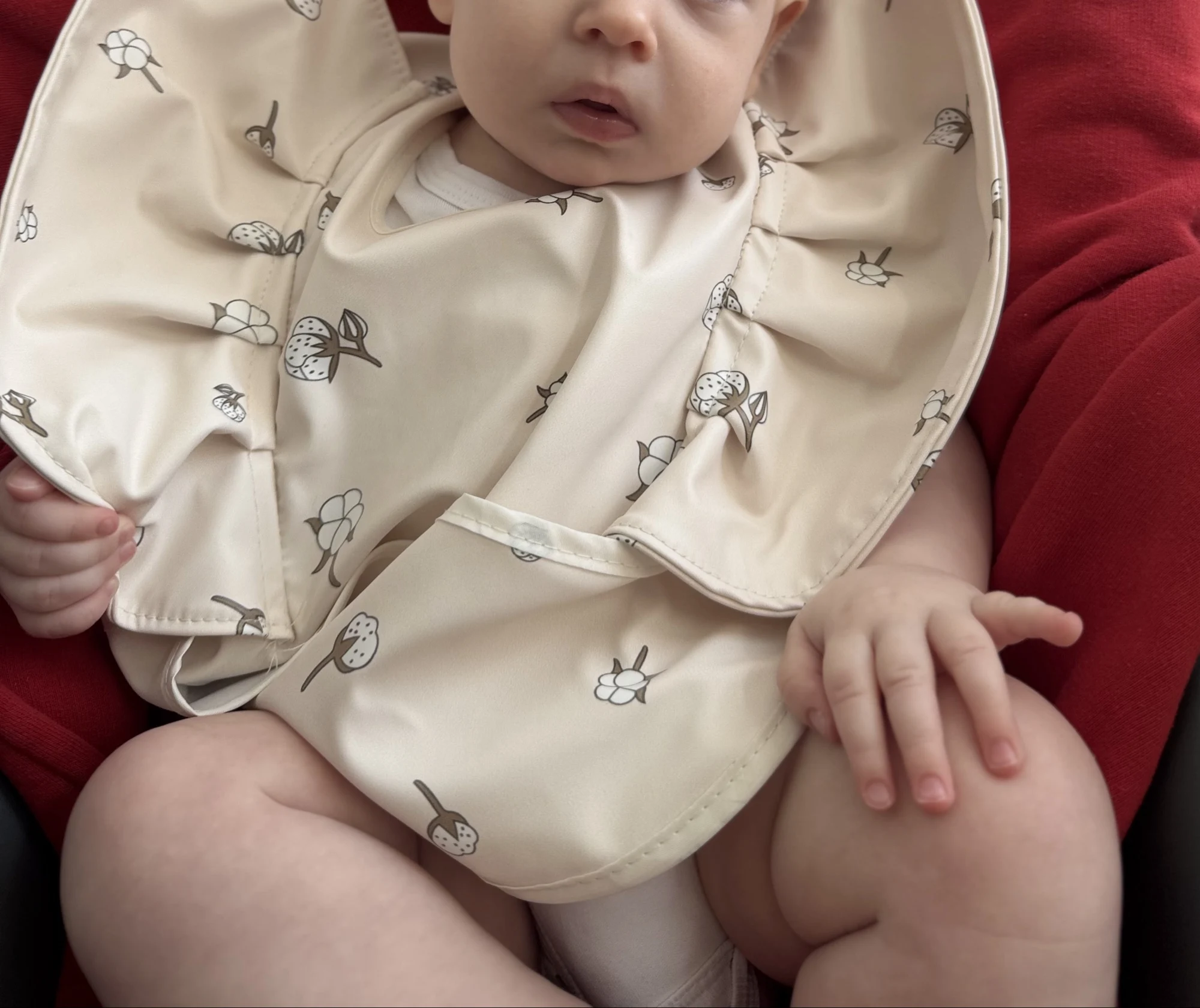 INS Nordic Style Baby Bibs Waterproof Short Sleeve with Pocket Feeding Waterproof Bib photo review