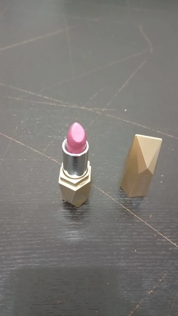 Red Metallic Longlasting Glitter Lip Glaze Lipstick photo review