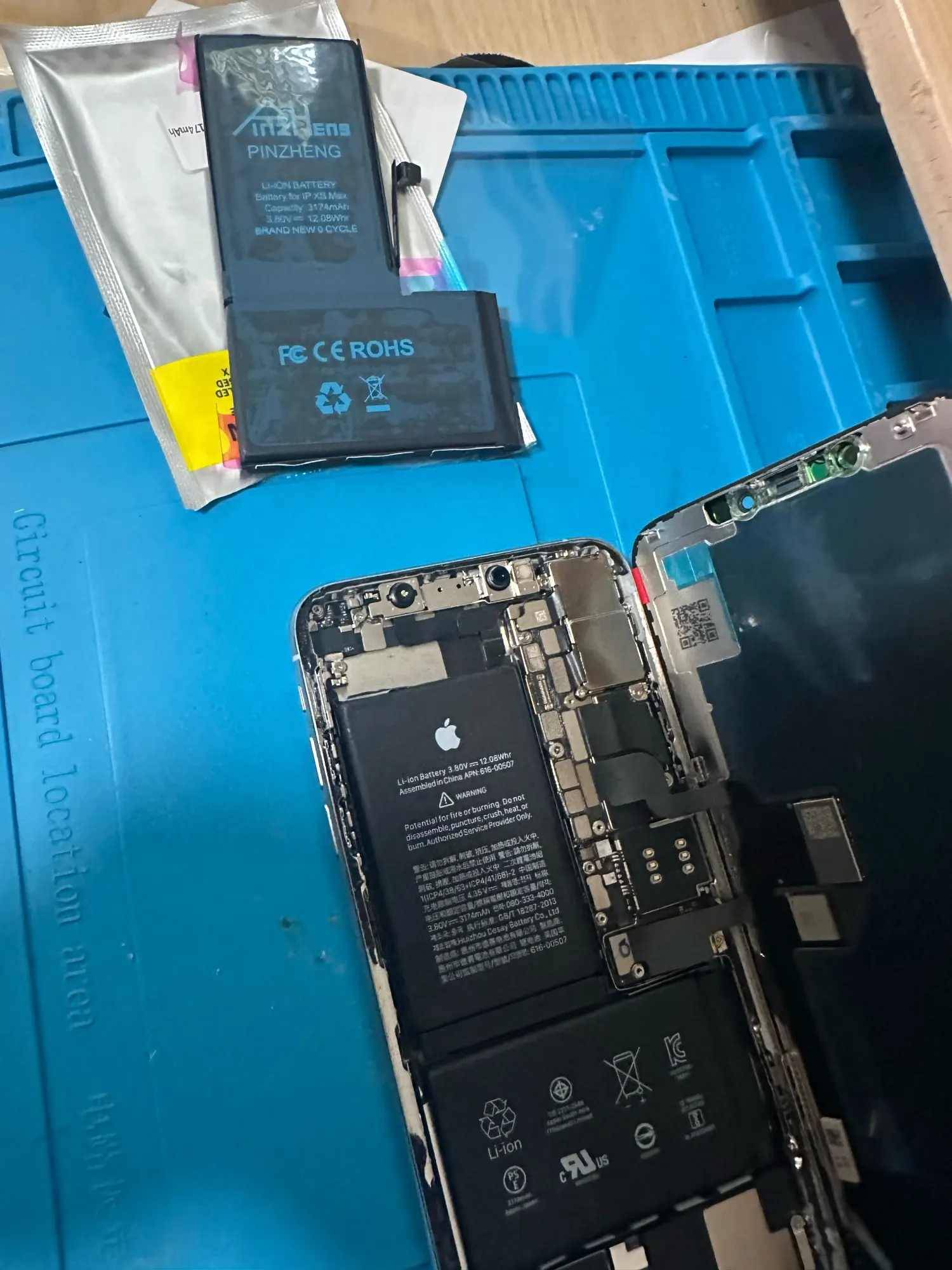 PINZHENG Battery For iPhone X XR XS 11 12 13 Mini Max Pro Promax Real High Capacity Replacement Bateria Warranty One Year photo review