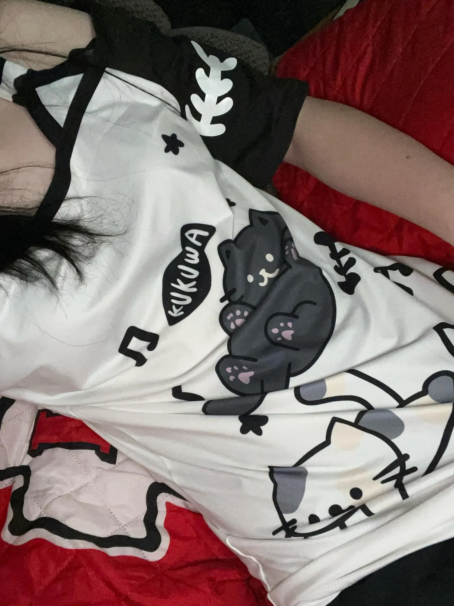 Playful Neko Cat T-Shirt - Harajuku Aesthetic photo review