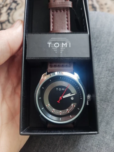 Minimalist Illuminated Calendar Quartz Watch photo review