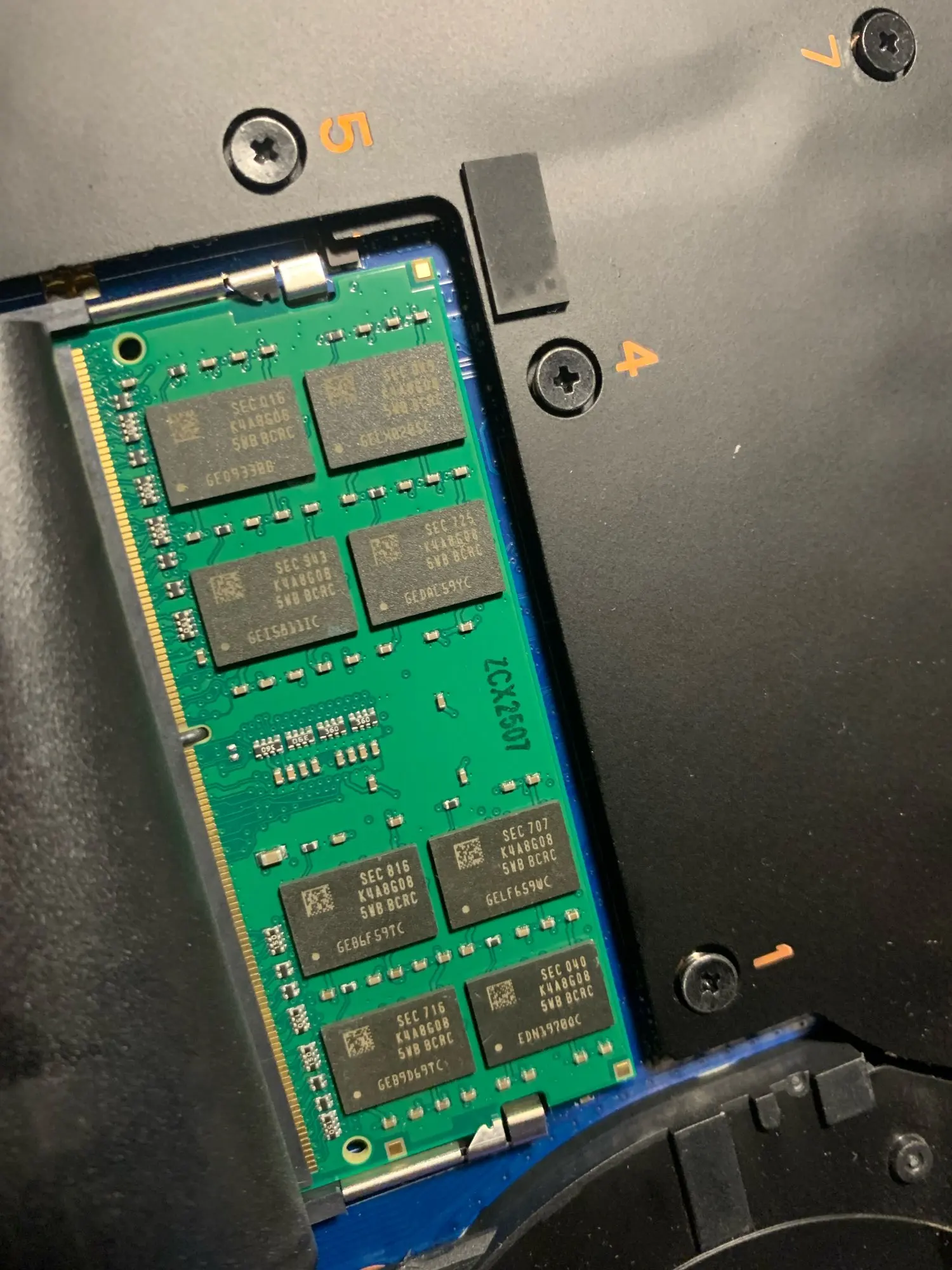 SAMSUNG Notebook Ram SODIMM Memoria DDR4 DDR3 DDR2 16GB 8GB 4GB 2GB 3200 2666 2400 1866 1600 1333 1066 800 667MHz Laptop RAM photo review