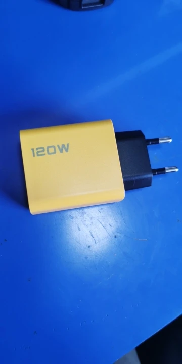 4 Port USB Charger Total 120W Type C Fast Charge Mobile Phone Adapter Quick Charge Wall Charger photo review