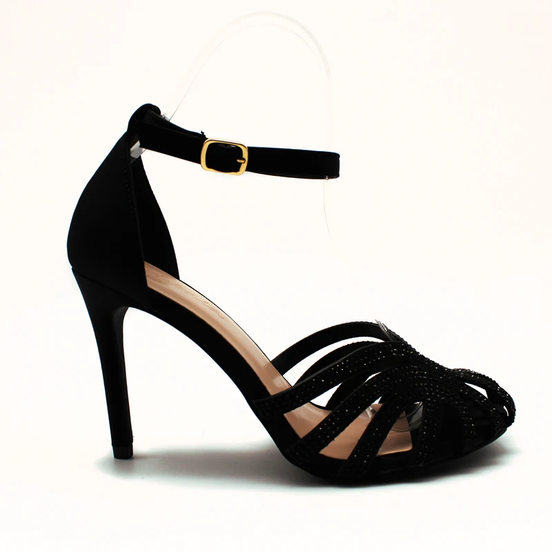 Soraia Shoes wedge sandals close-up