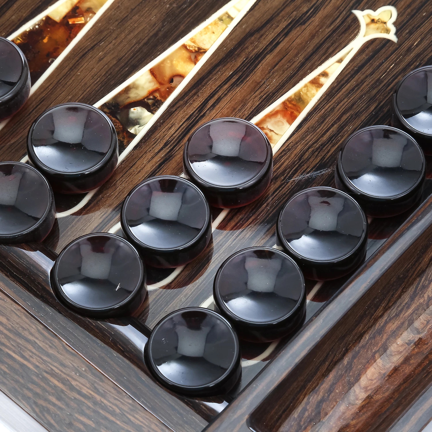 Рисунок 6 - Нарды деревянные с инкрустацией