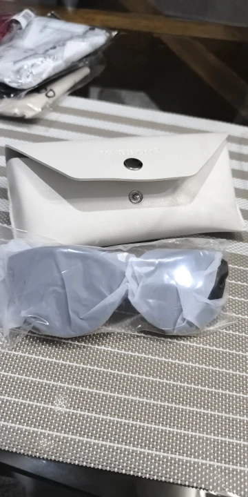 Women's Trendy Polarized Cat Eye Sunglasses photo review