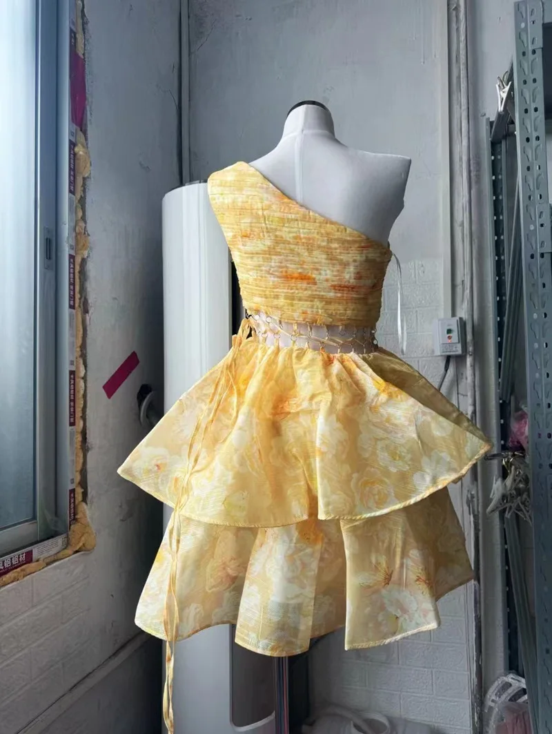 Chic Floral Printed Mini Dress Backless Sleeveless Hem Stacking Dresses photo review