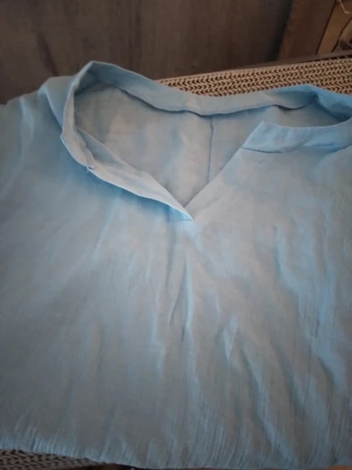 Versatile V-Neck Blouse: 6-Color Stylish Women's Top photo review