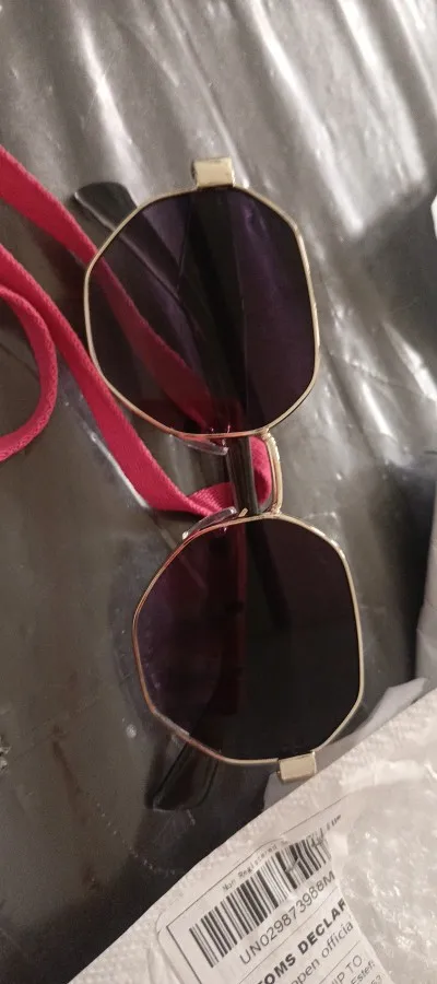 Retro Polygonal Metal Frame Sunglasses photo review