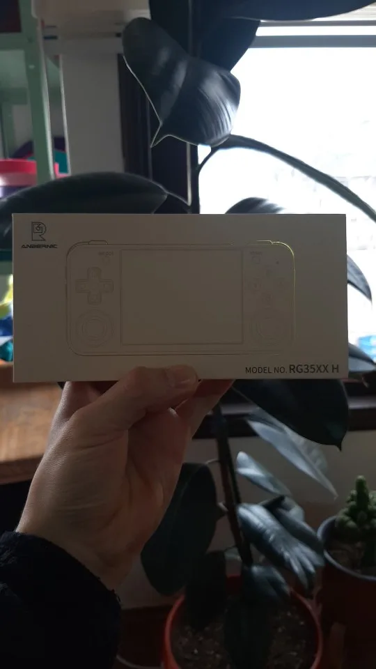 ANBERNIC RG35XX H photo review