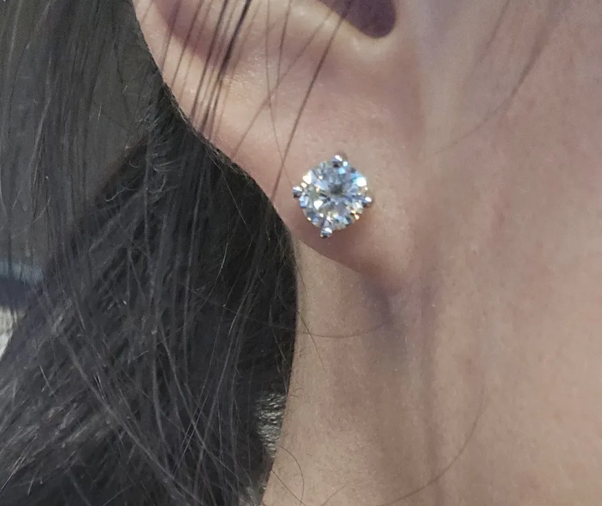 Moissanite Ear Stud Earrings photo review