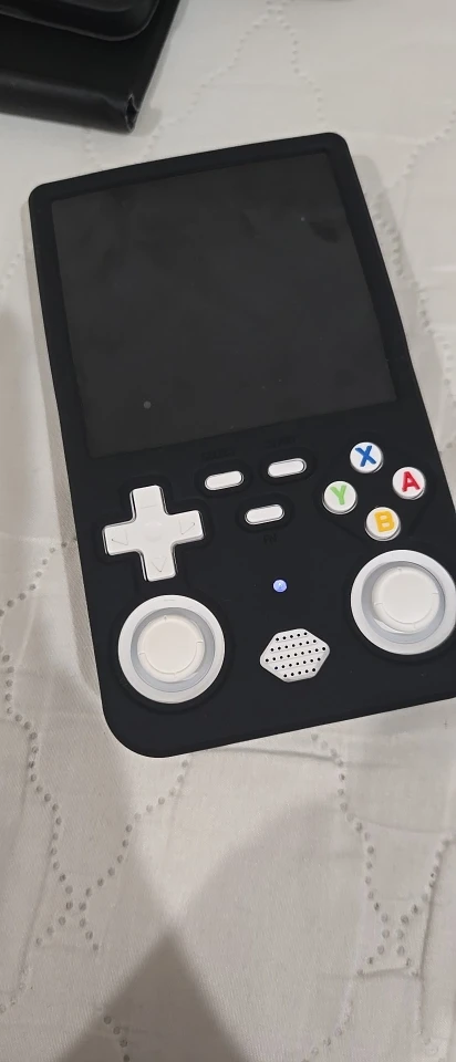 R36 ULTRA photo review