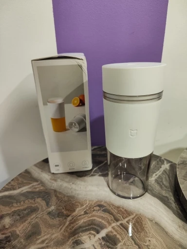 Mini Licuadora Portátil XIAOMI: Fácil, Compacta y Eficiente photo review