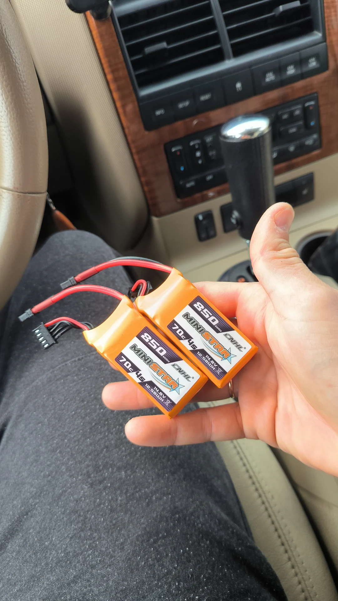 2PCS CNHL 3S 4S 11.1V 14.8V Lipo Battery 650mAh 850mAh 70C MiniStar With XT30 XT60 Plug For RC FPV Drone Quadcopter Airplane photo review