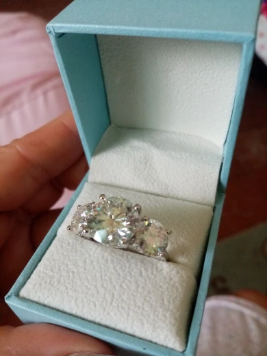 11cttw D Färg Moissanite Diamond Lyxig Förlovning Sterling Silver Ring För Kvinnor 3 Stone Ring tullsmycken photo review