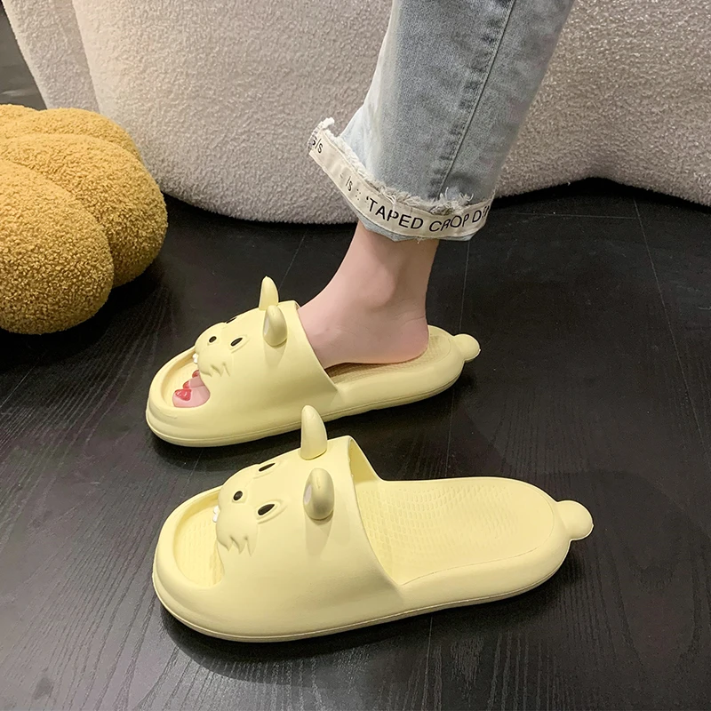 

Women's Cute Three-dimensional Rabbit Slippers Decoration Indoor and Outdoor EVA Non-slip Lightweight Shoes Women Shower Sandals