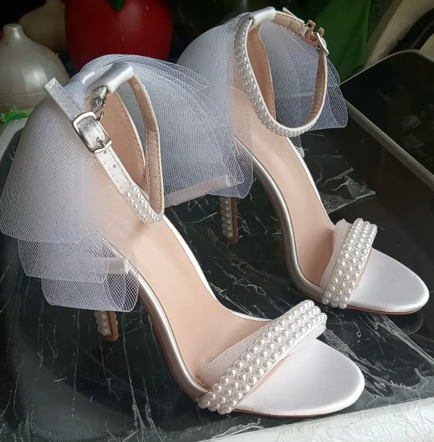 Summer New brand Fashion Bowknot Beading Women Gladiator Sandals Luxury Pearls White thin High heels Wedding Bridal Party Shoes