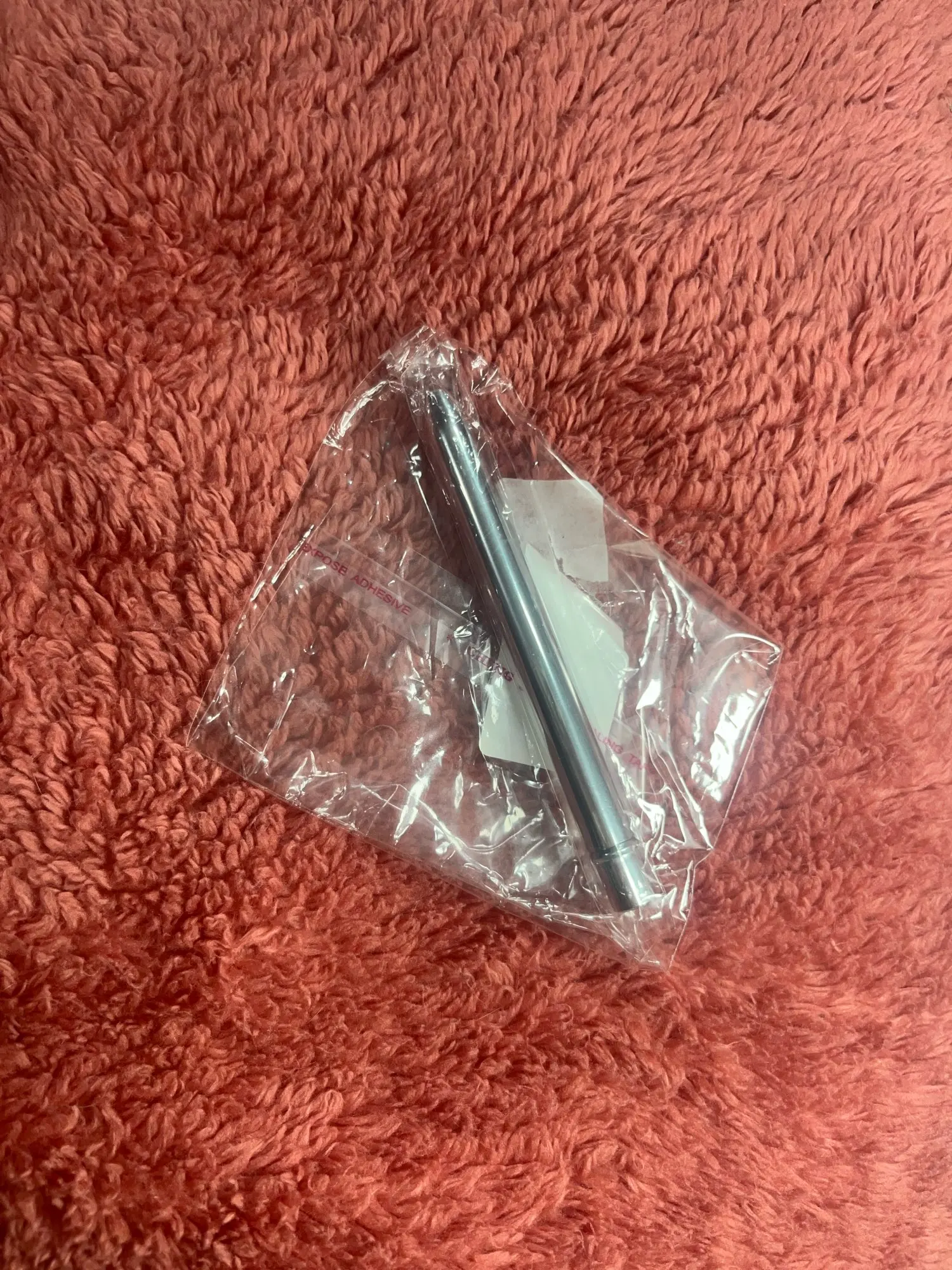 Portable Silver Lips Makeup Brush Pen Metal Handle Cosmetic Lipgloss Lipstick Lip Gloss Brush With Protect Cap Makeup Brushes photo review