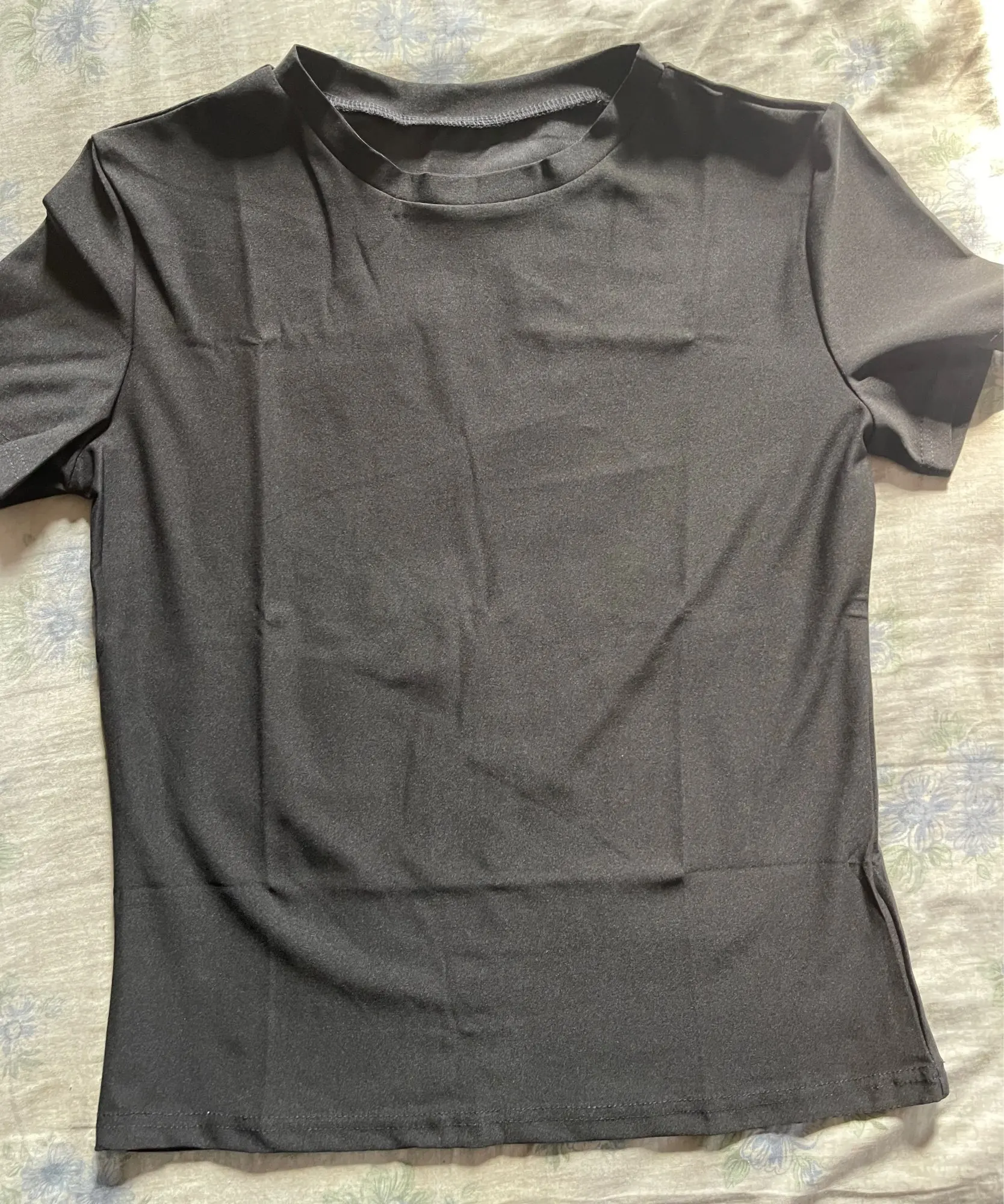 Luxe Polyester O-Neck Tee - Slim Fit Summer Essential photo review