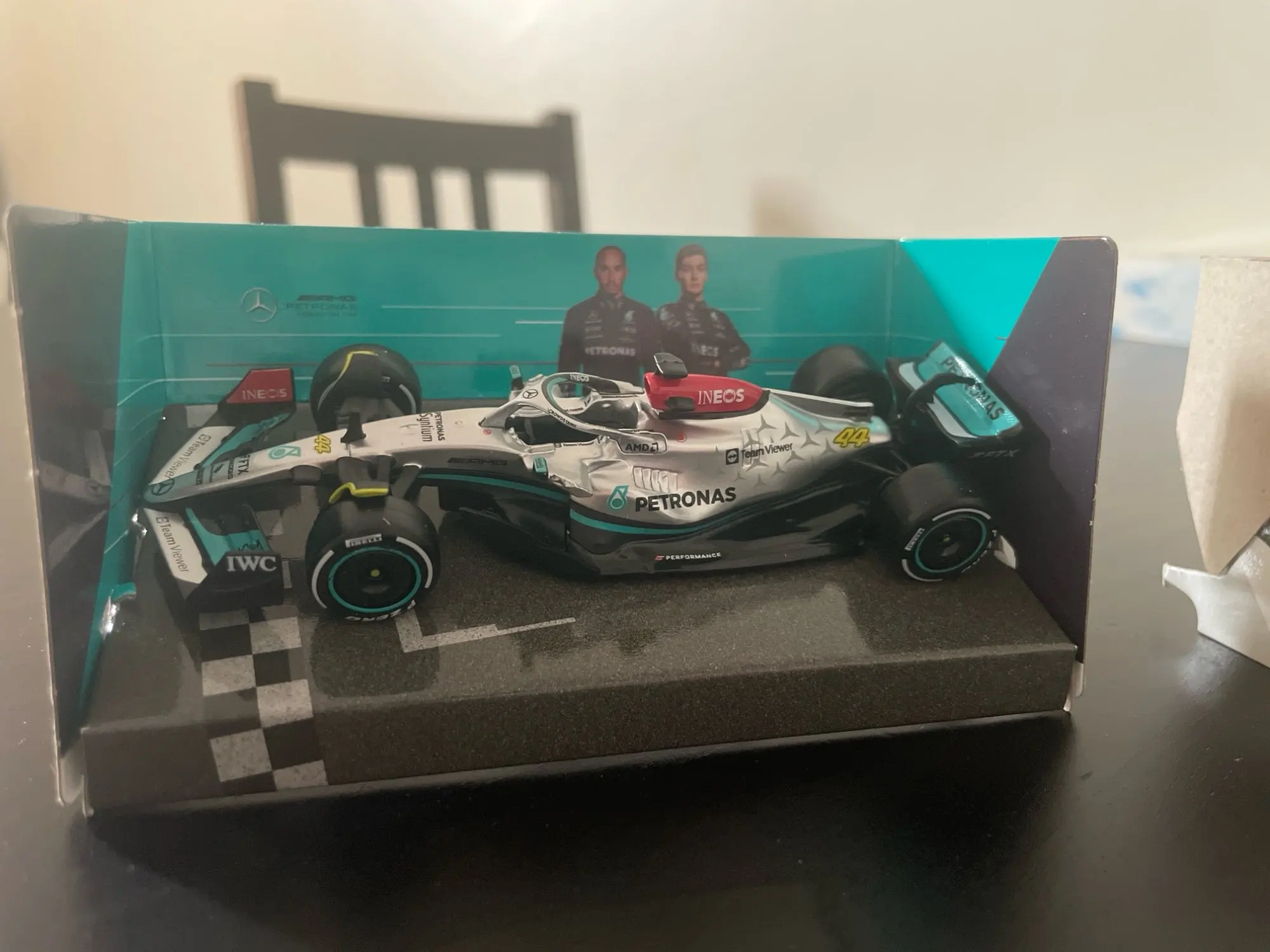 Bburago 1:43 F1 Mercedes-AMG Full Range W13 #44 #63 W14-44/77 W10-44/77 W07-44/6 Alloy Toy Car Model Super Formula Die Cast Mode photo review