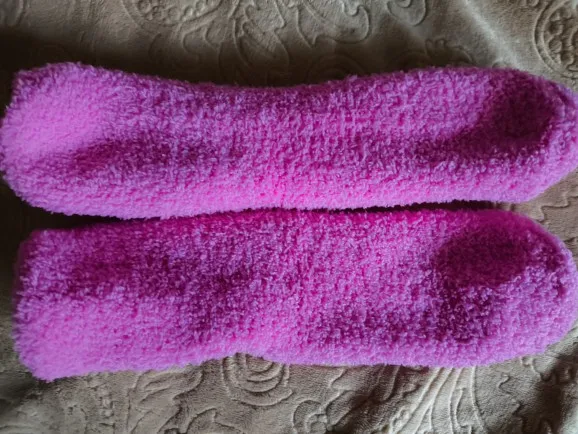 Flauschige Winter-Socken für Zuhause und als perfektes Weihnachtsgeschenk photo review