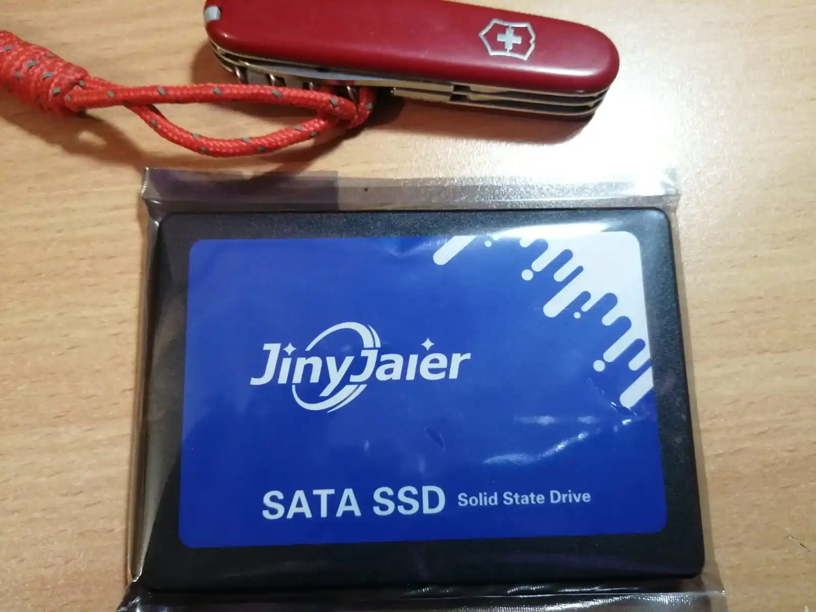Ssd диск another 120 gb. Runcore ssd. Китайский ссд. Ссд флешка с болтом. Китайский ссд.