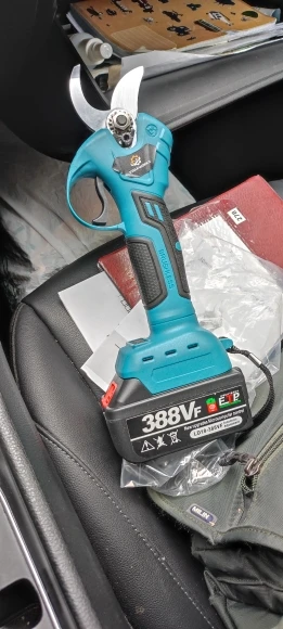 Attachment image review on Androf Brushles