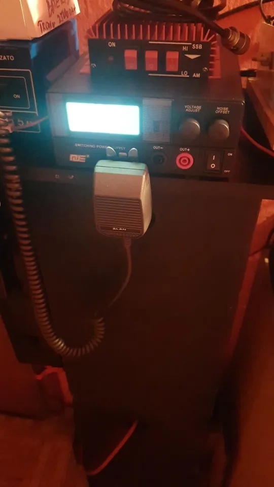 QJE PS30SWIV Power Supply 13.8V 30A Adjustable Linear Power Supply Stable DC Communication Switching Power Supply Automotive photo review