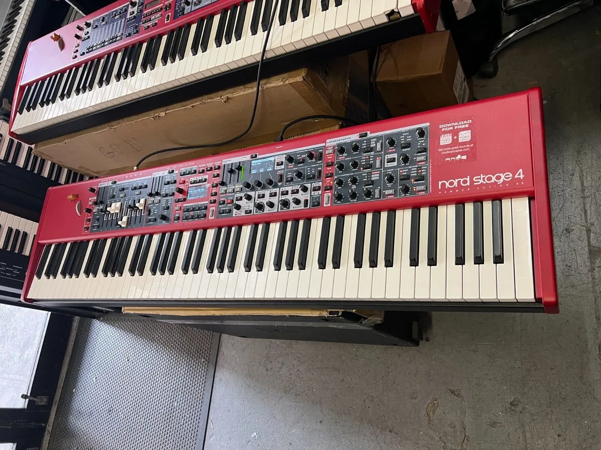 

Совершенно новая сценическая клавиатура 100% Piano 4 с 88 клавишами и молотком