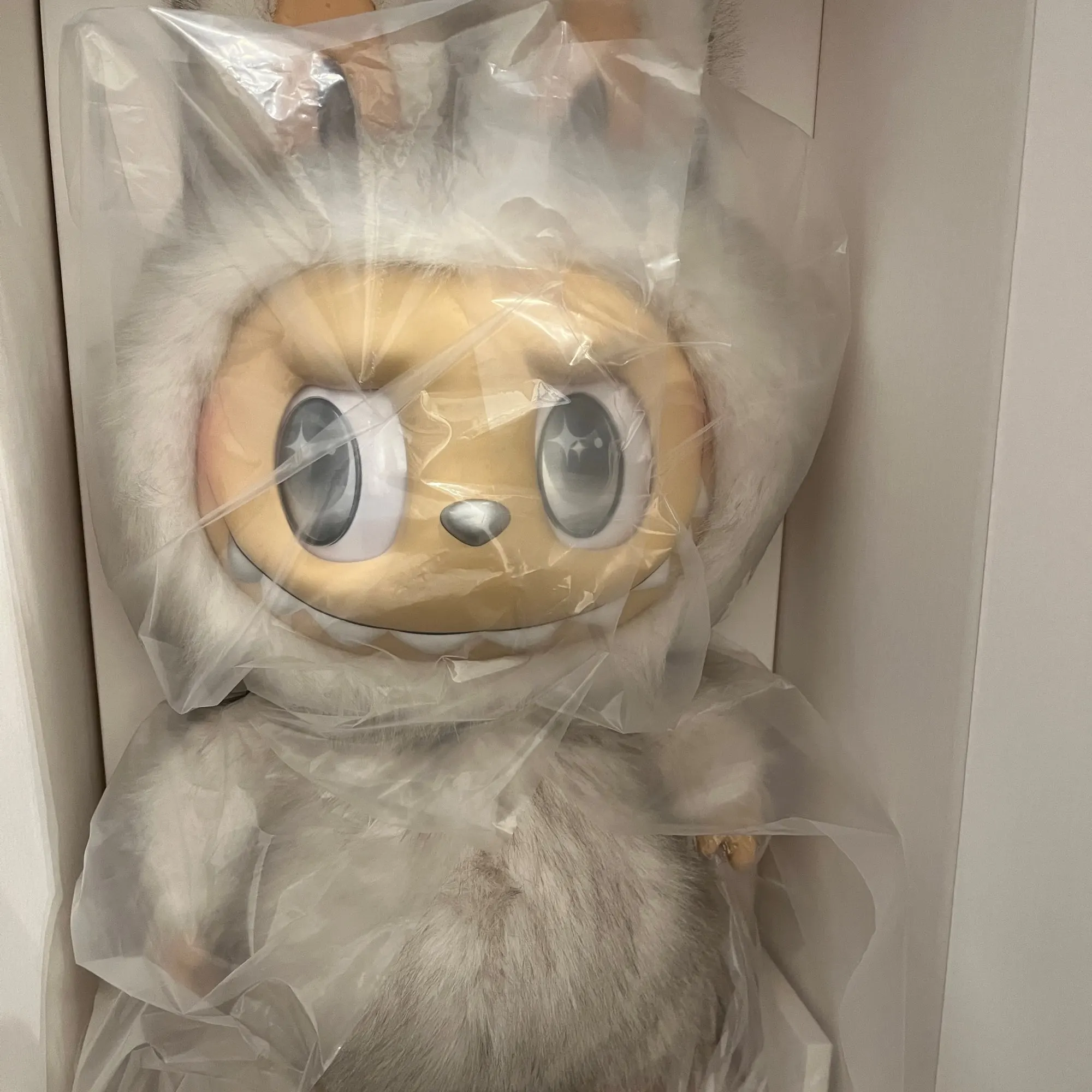 POP MART THE MONSTERS - ANGEL IN CLOUDS Vinyl Face Doll Limited