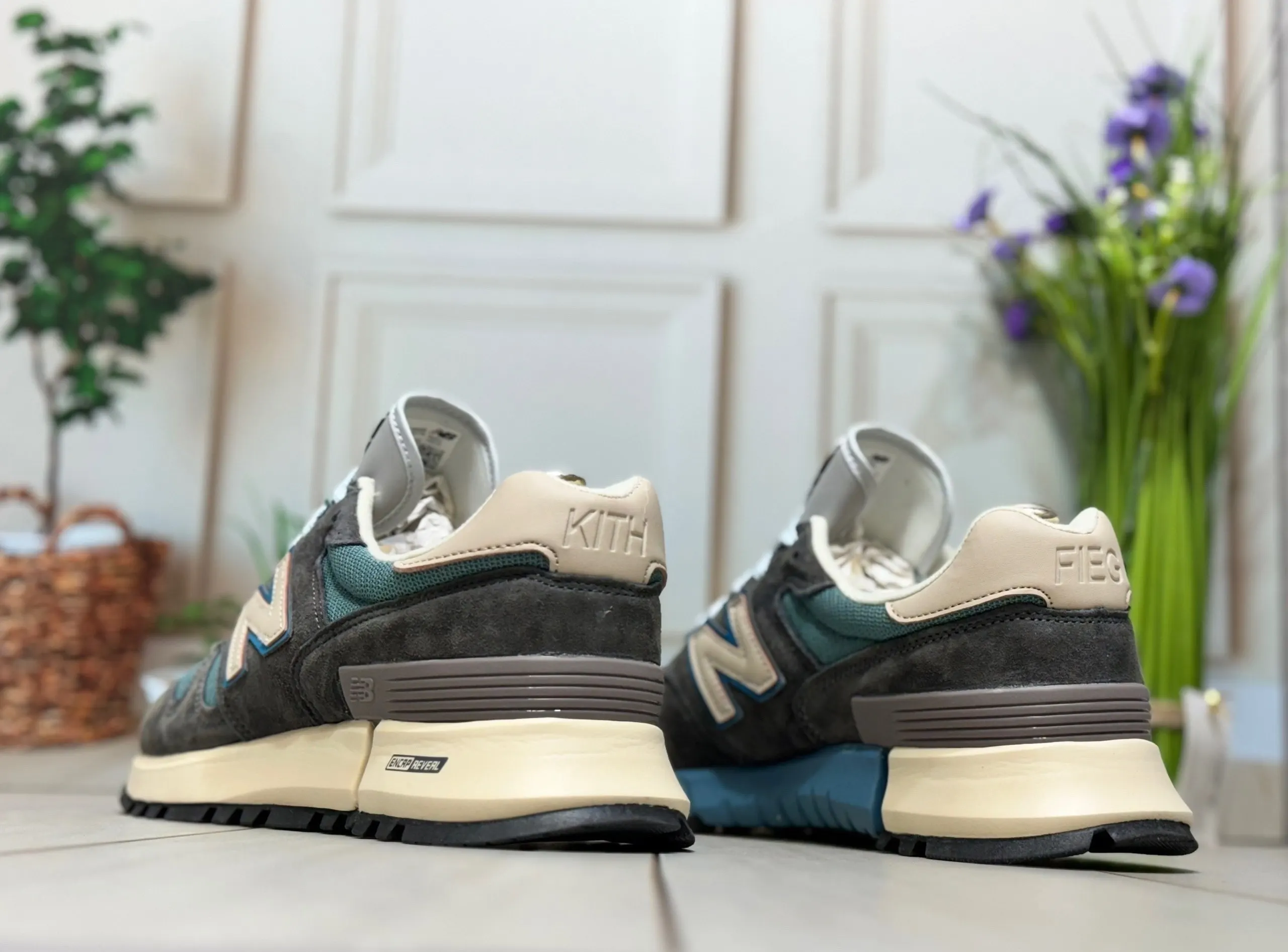 Men ' s New Balance 1300 Steel Blue Crossings Men ' s
