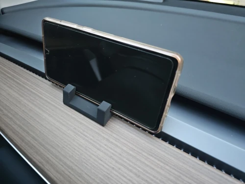 Teslahubs™ Silicon Dashboard Phone Holder customer photo