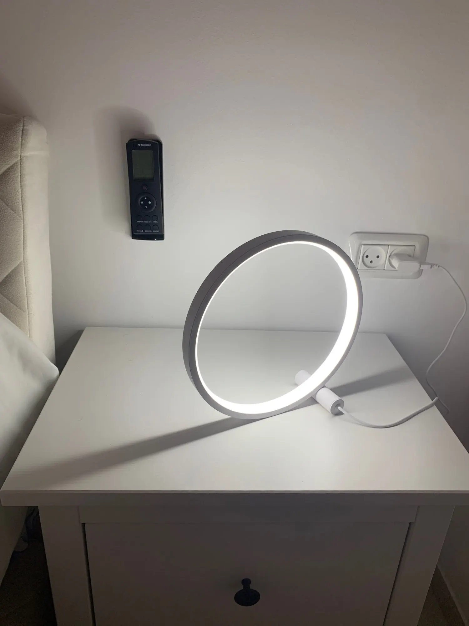 Desk Lamp Black 25CM LED Table Lamp Circular photo review