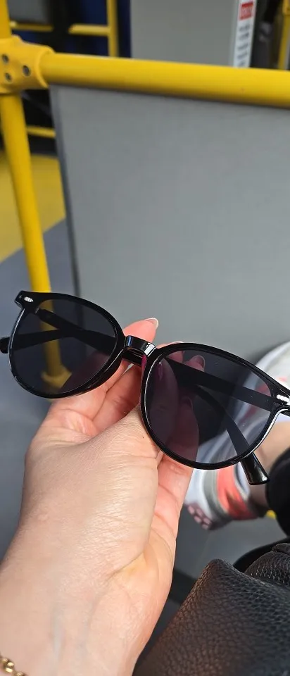 Small Oval Vintage Sunglasses - Women's Casual Fashion Goggles photo review