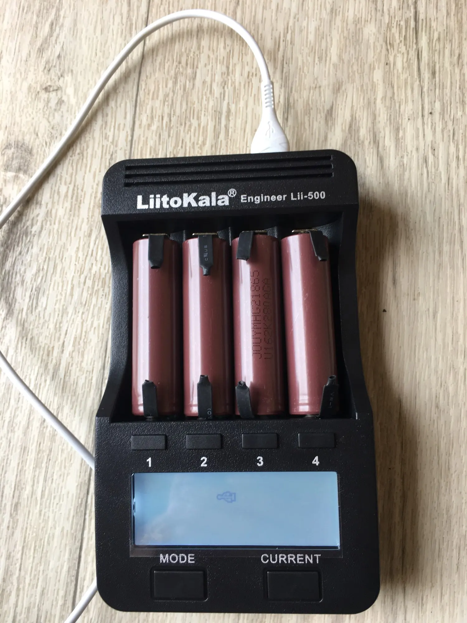 Зу liitokala lii-500. Litokala li500. Зарядное устройство lii 500. Зарядное устройство liitokala lii-500. Зарядное устройство lii 500.