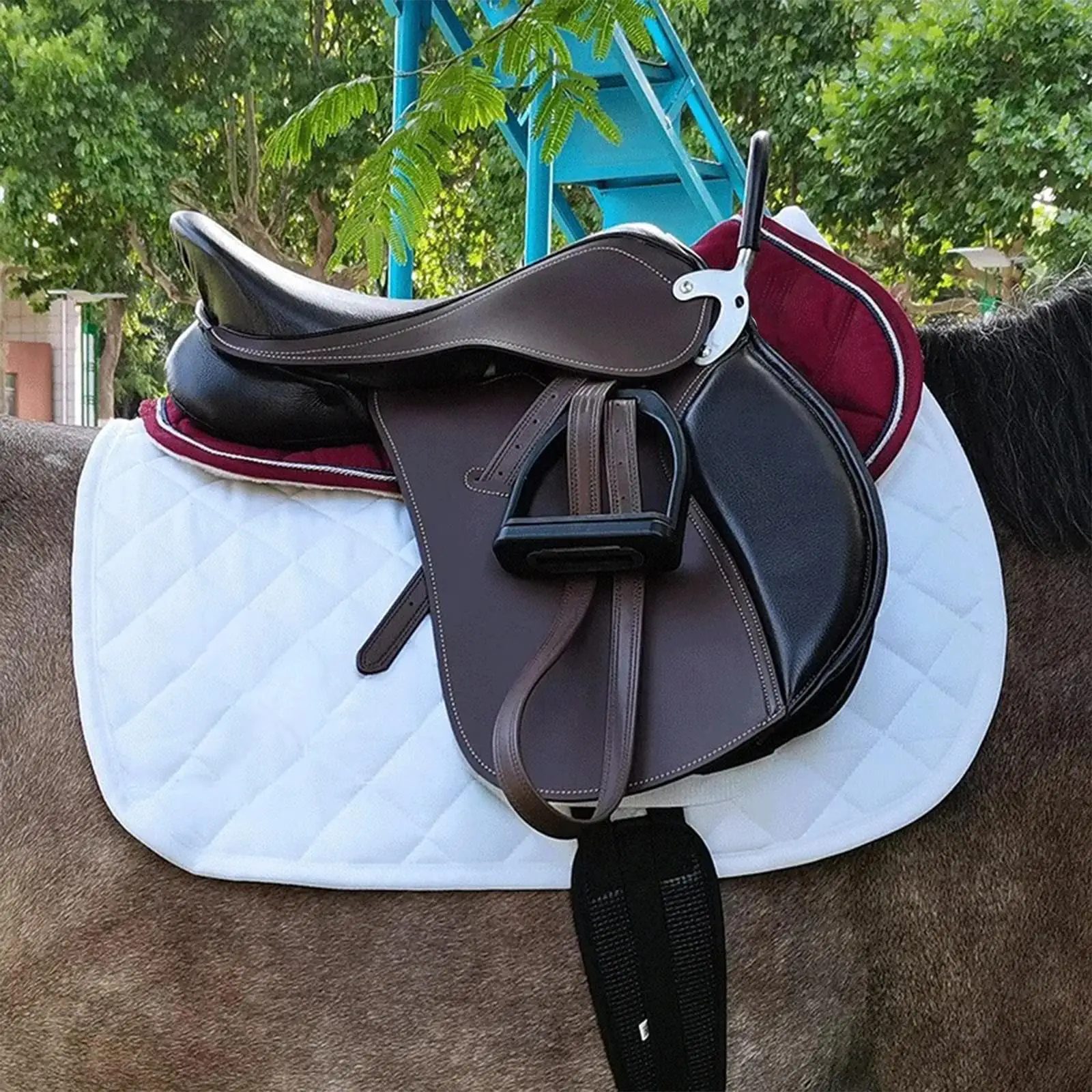 Saddle Pad Dressage Pad Soft Protector Portable Comfortable Sweat Mat Horse Riding Cushion for Equestrian Riding Jumping Show